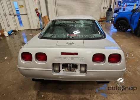 1996 Chevrolet Corvette z USA, uszkodzony, nr VIN 1G1YY22P9T5103371